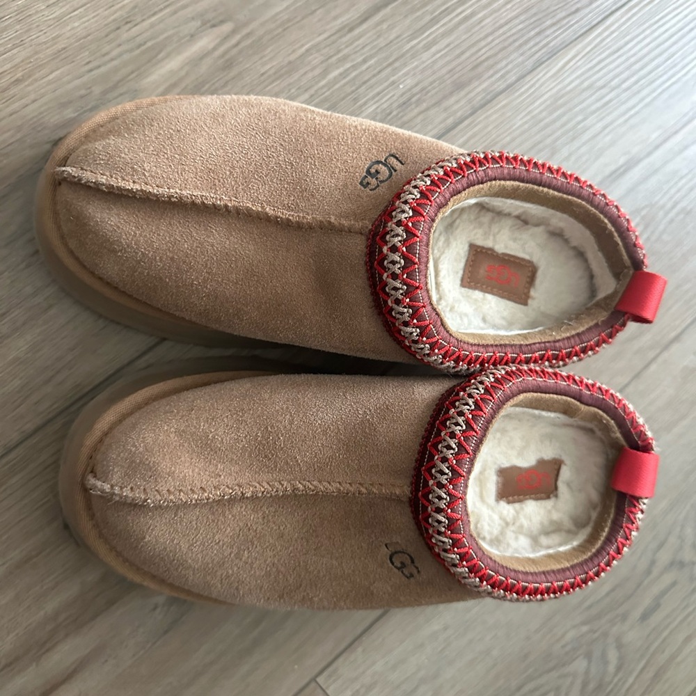 UGG Tazz II Platform shoes